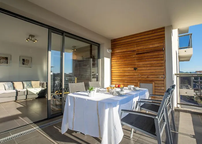 Apartment Rive Gauche By Interhome