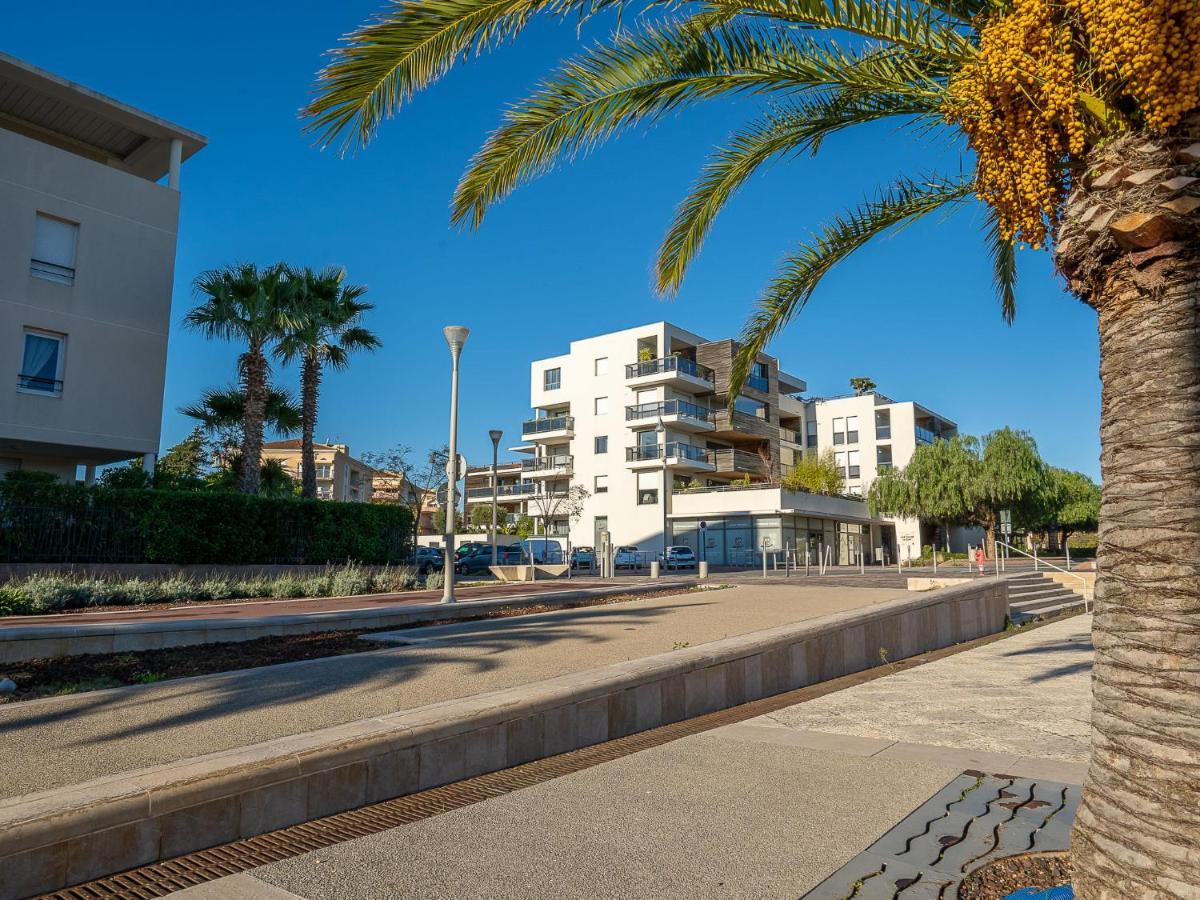 Rive Gauche By Interhome Frejus